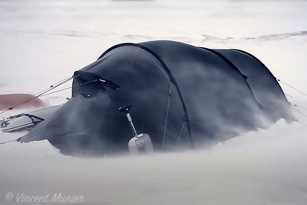 Hilleberg tent in arctic storm